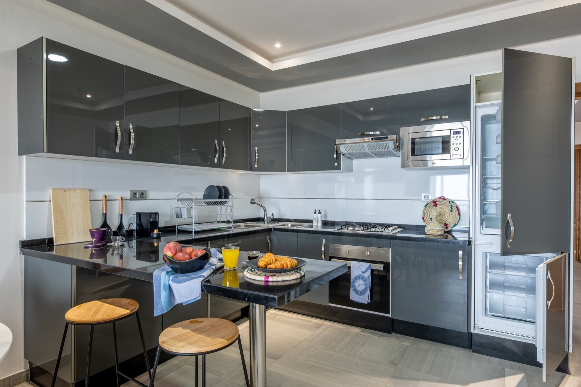 2-Bedroom Balcony Apartment at StayHere Agadir - Marina Residential Living — photo 4